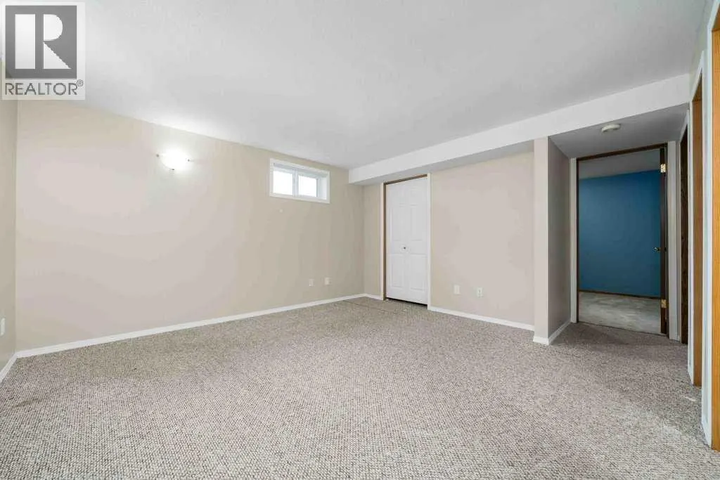 83 Stapeford Crescent SE