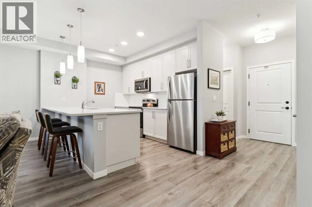 301, 30 Mahogany Mews SE