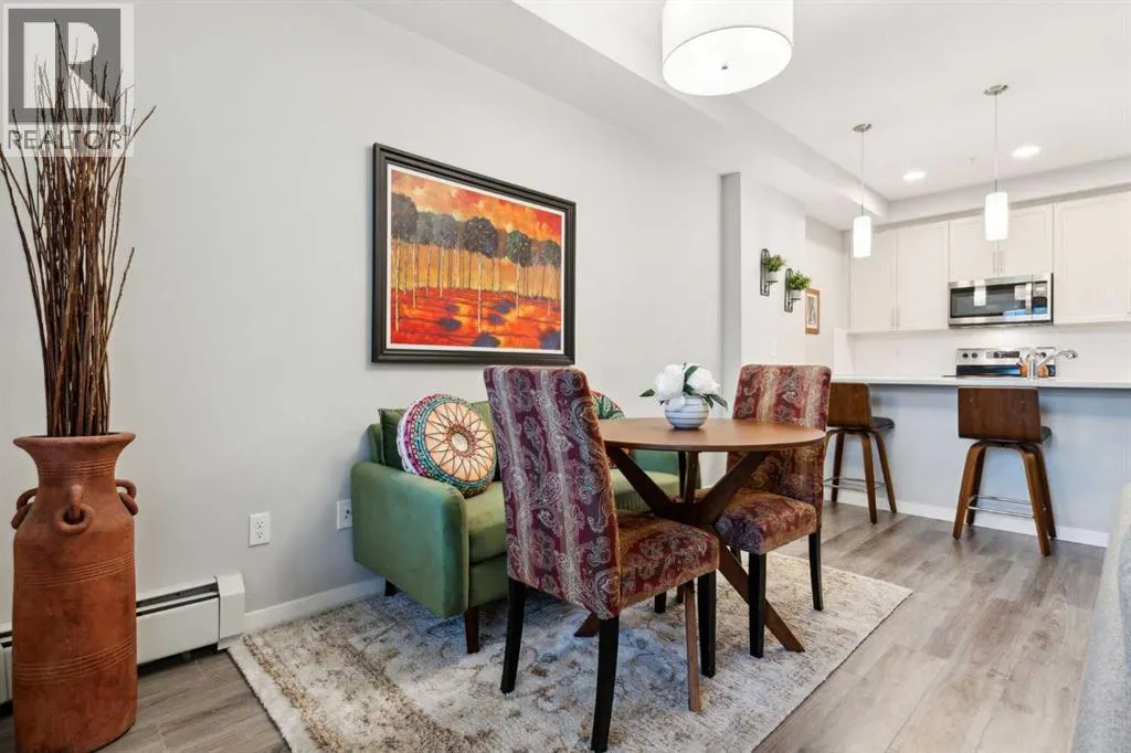 301, 30 Mahogany Mews SE