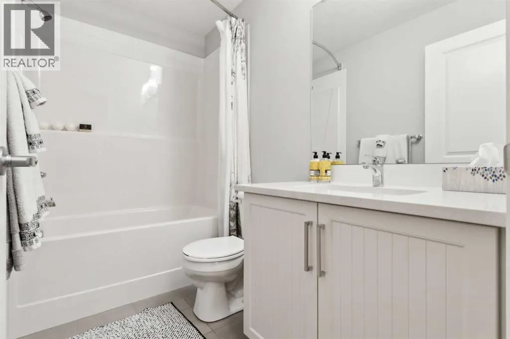 301, 30 Mahogany Mews SE