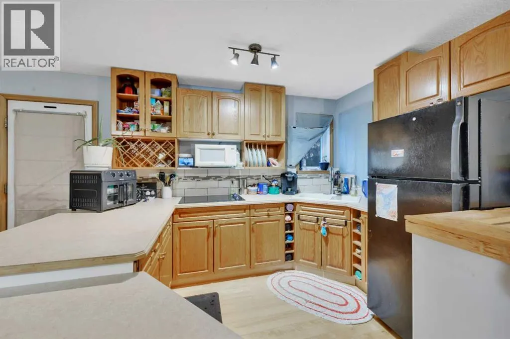 9 Cronquist Close