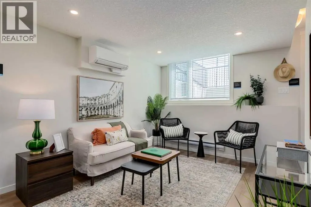 105, 135 Mahogany Parade SE
