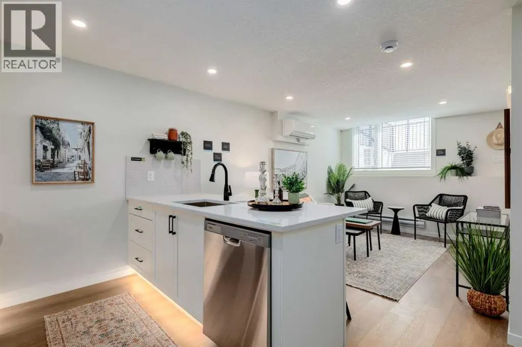 105, 135 Mahogany Parade SE