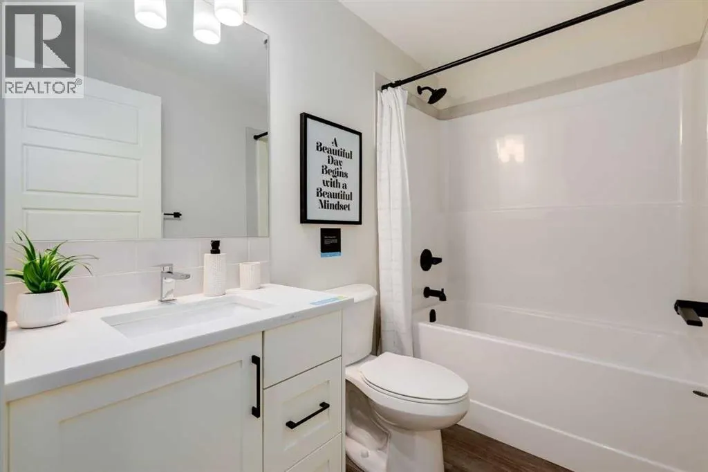 105, 135 Mahogany Parade SE