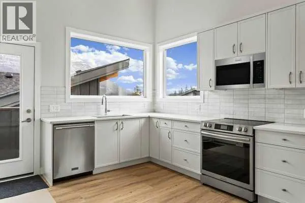 203J, 209 Stewart Creek Rise