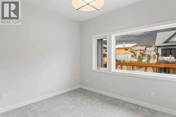 203J, 209 Stewart Creek Rise