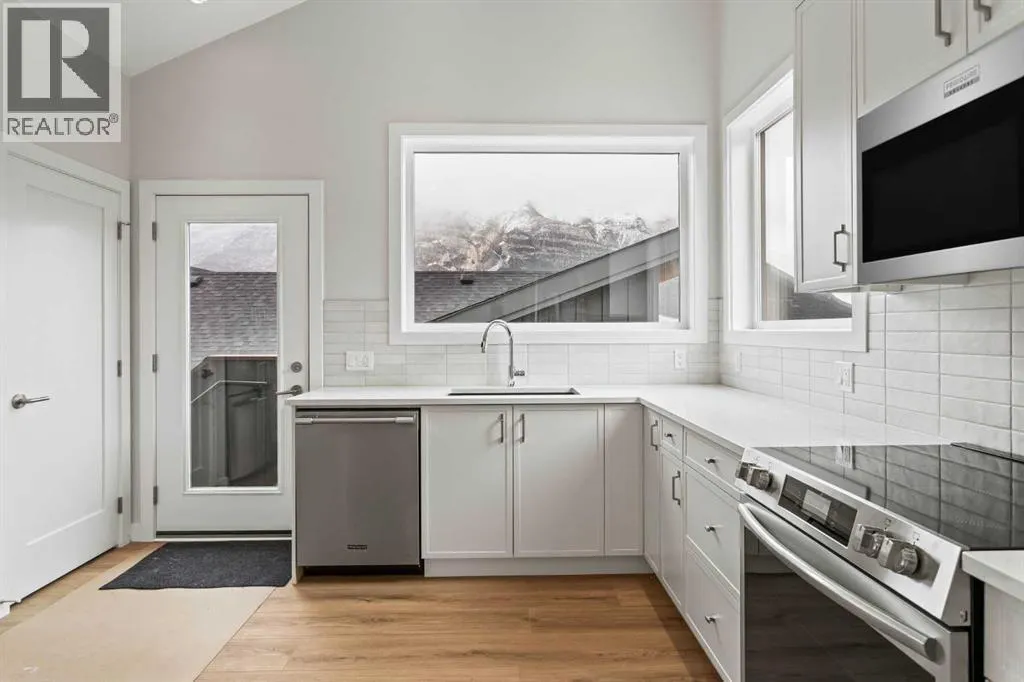 203J, 209 Stewart Creek Rise