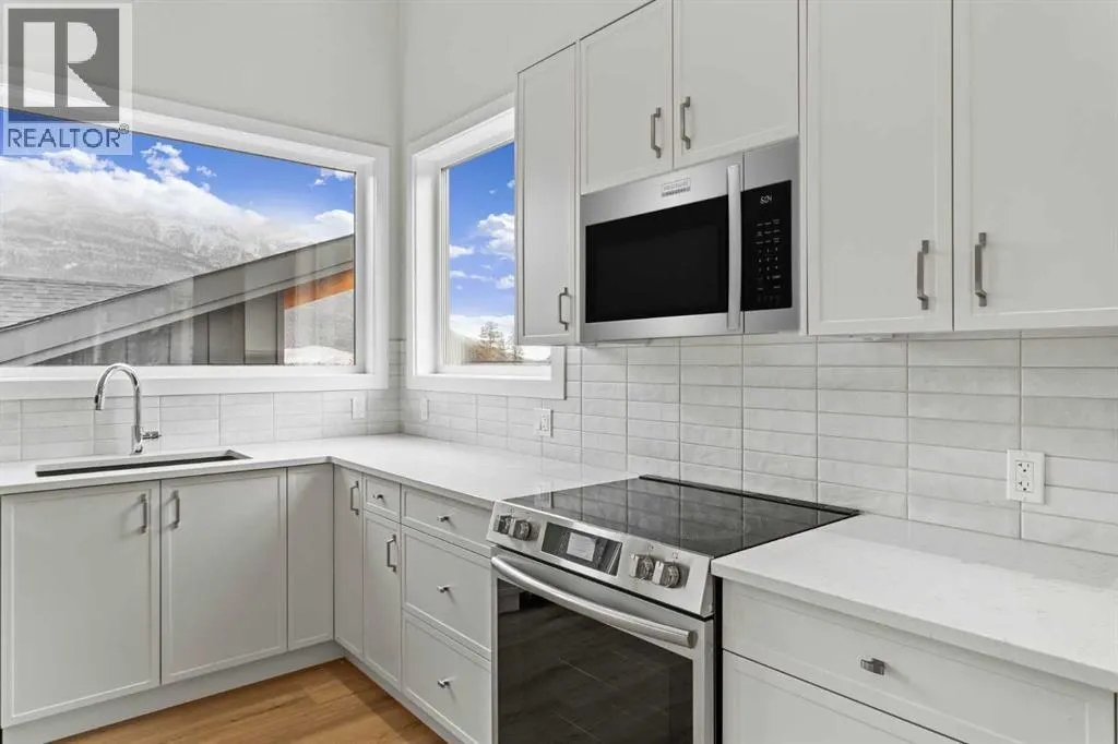 203J, 209 Stewart Creek Rise