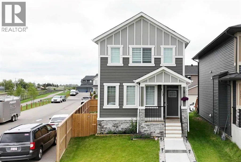 117 Midtown Close SW