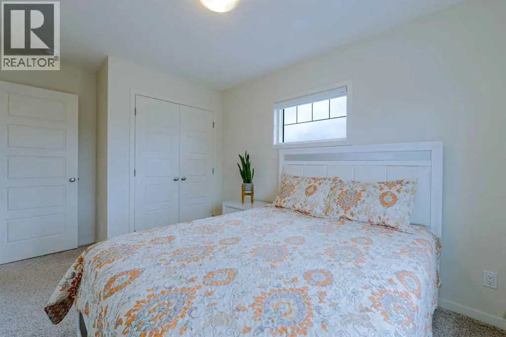 117 Midtown Close SW