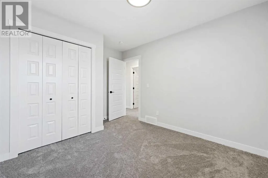 2194 Bayview Drive SW