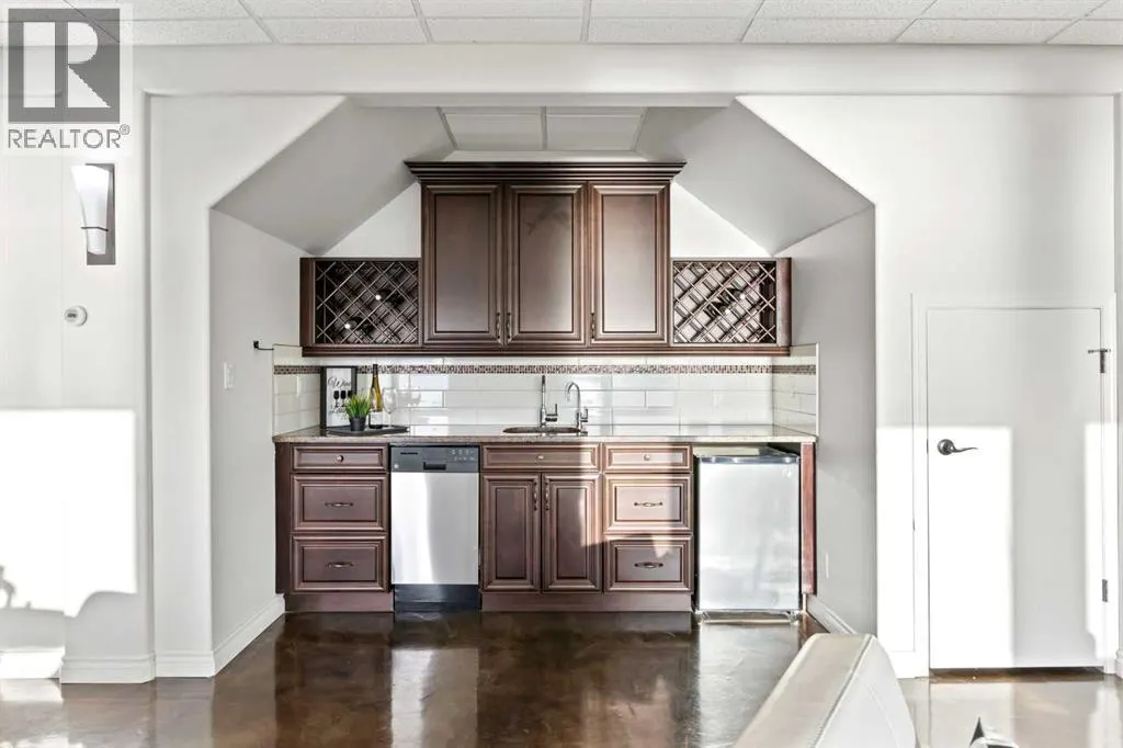 869 East Chestermere Drive