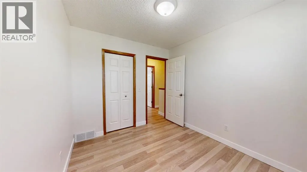 53 Cimarron Meadows Close