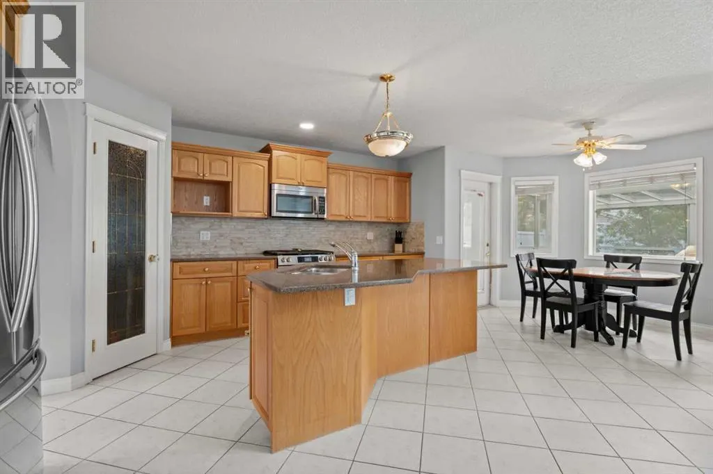 857 West Chesteremere Drive