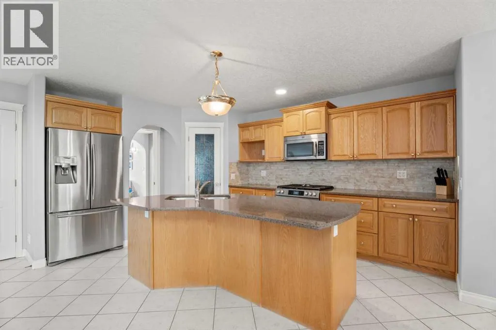 857 West Chesteremere Drive