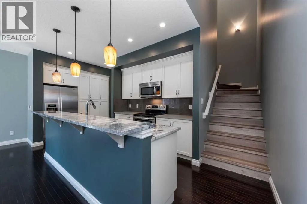 470 Mahogany Terrace SE