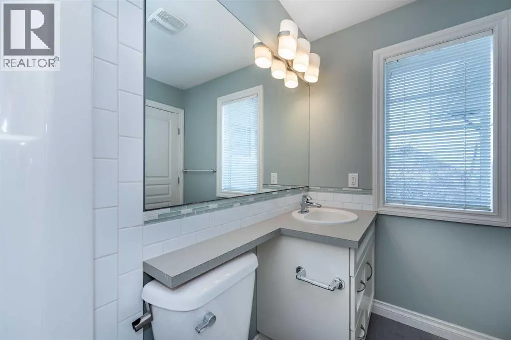 470 Mahogany Terrace SE