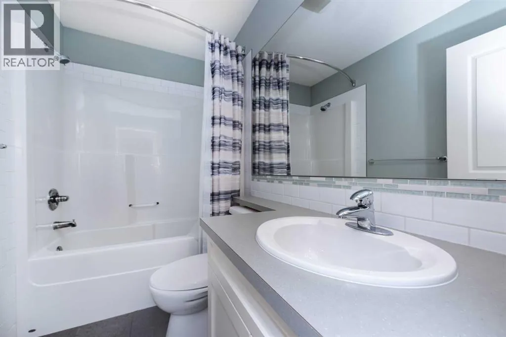 470 Mahogany Terrace SE