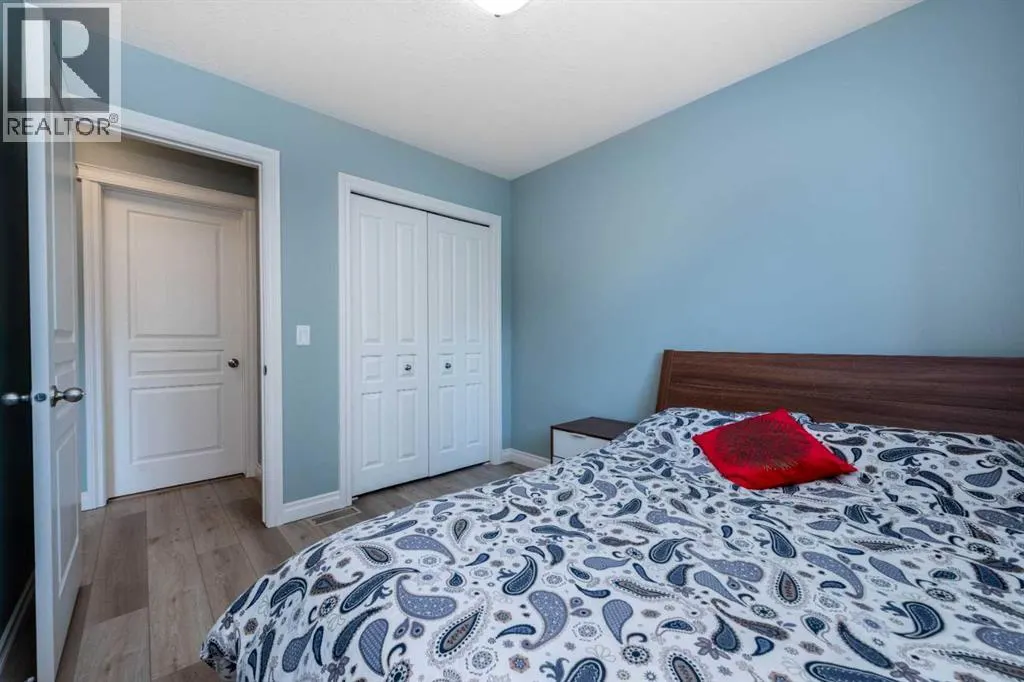 470 Mahogany Terrace SE
