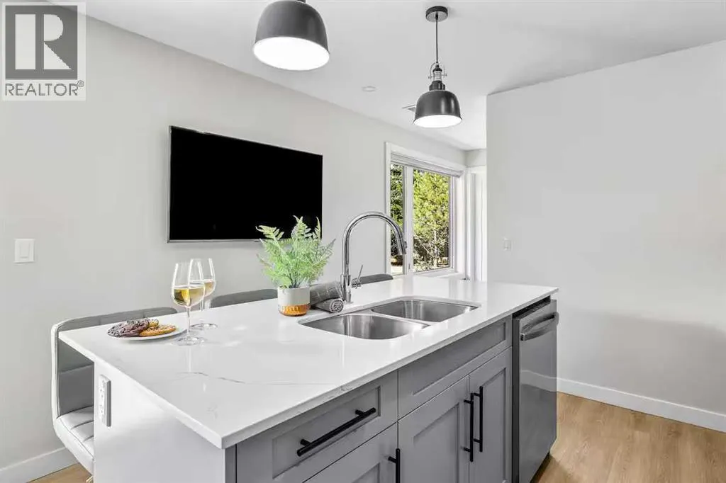 113, 1106 Bow Valley Trail