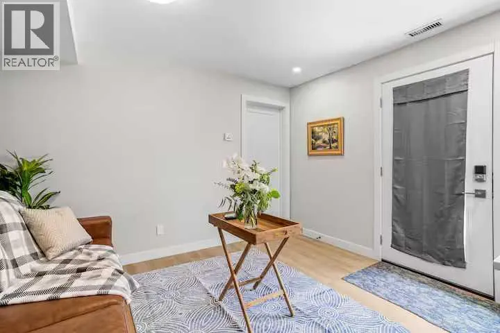 113, 1106 Bow Valley Trail
