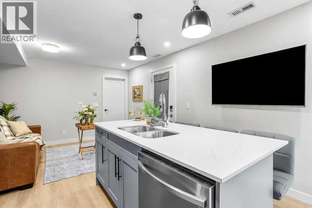 113, 1106 Bow Valley Trail