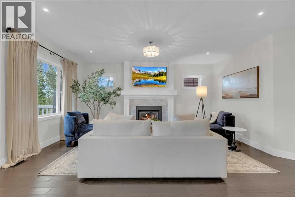 60 Thompson Crescent