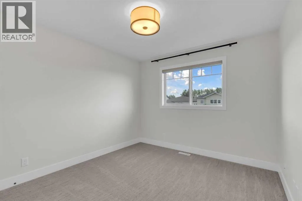 60 Thompson Crescent