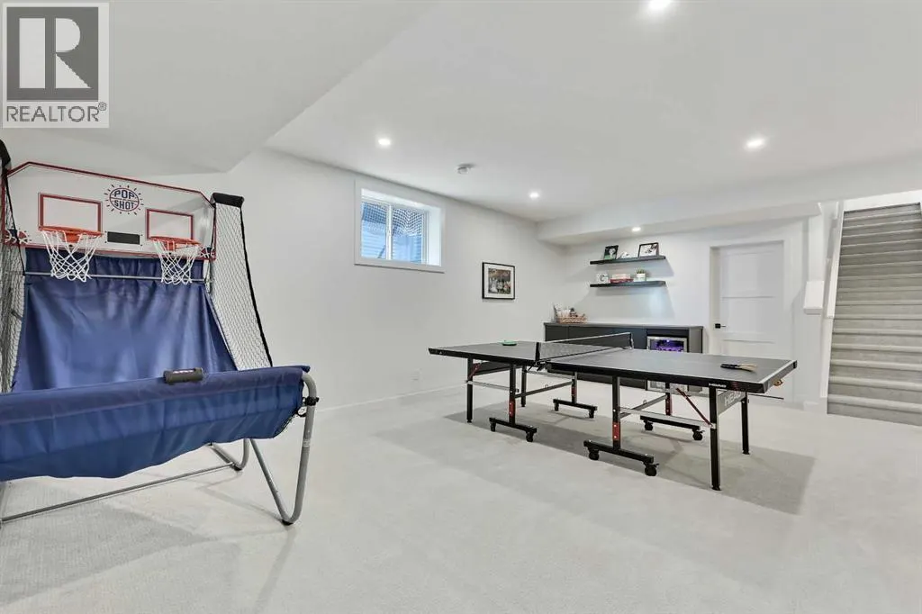 244 Marina Grove SE