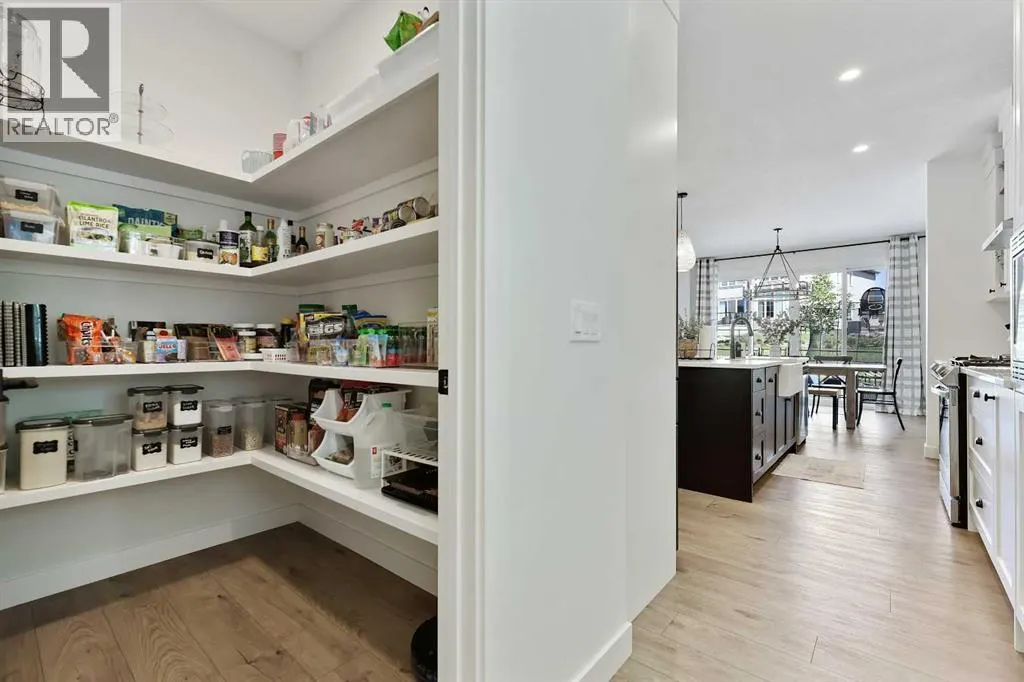 244 Marina Grove SE