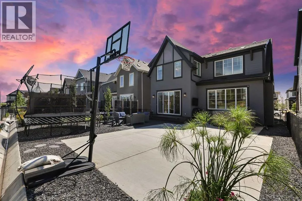 244 Marina Grove SE