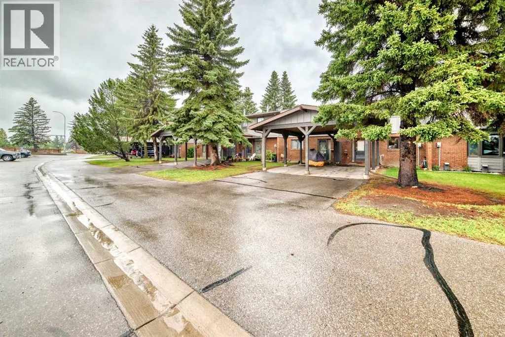 85, 10940 Bonaventure Drive SE
