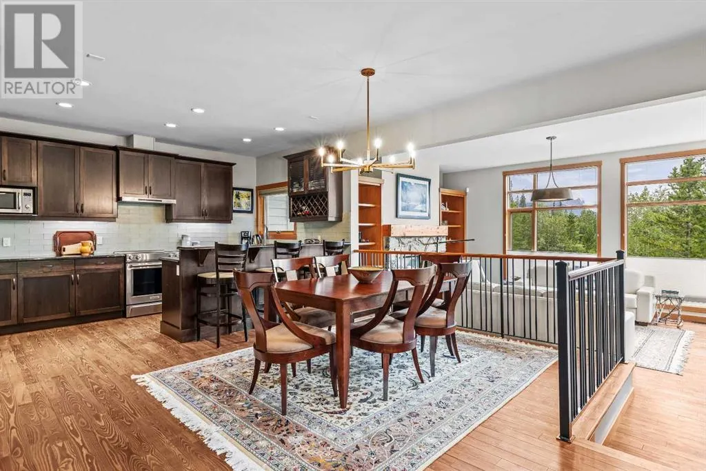 2, 101 Armstrong AVENUEPLACE