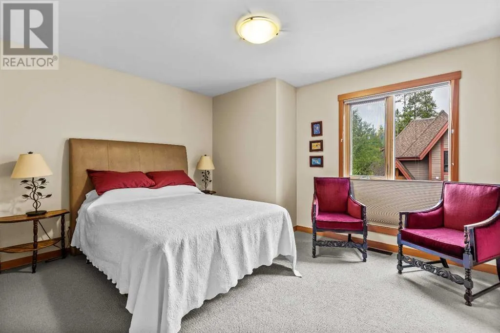 2, 101 Armstrong AVENUEPLACE