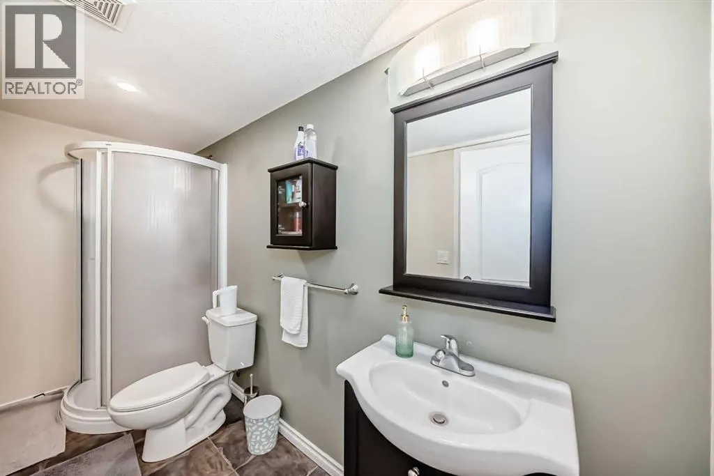 116, 100 Coopers Common SW