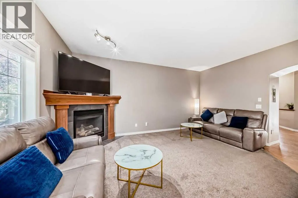 116, 100 Coopers Common SW