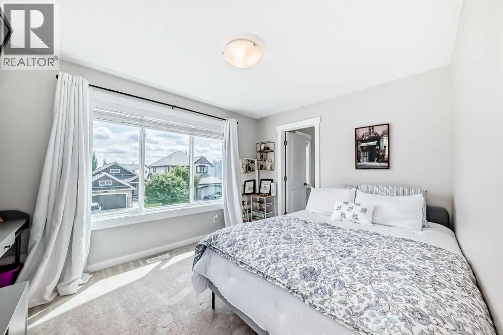 263 Coopers Hill SW
