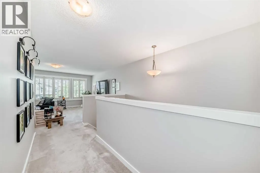 263 Coopers Hill SW