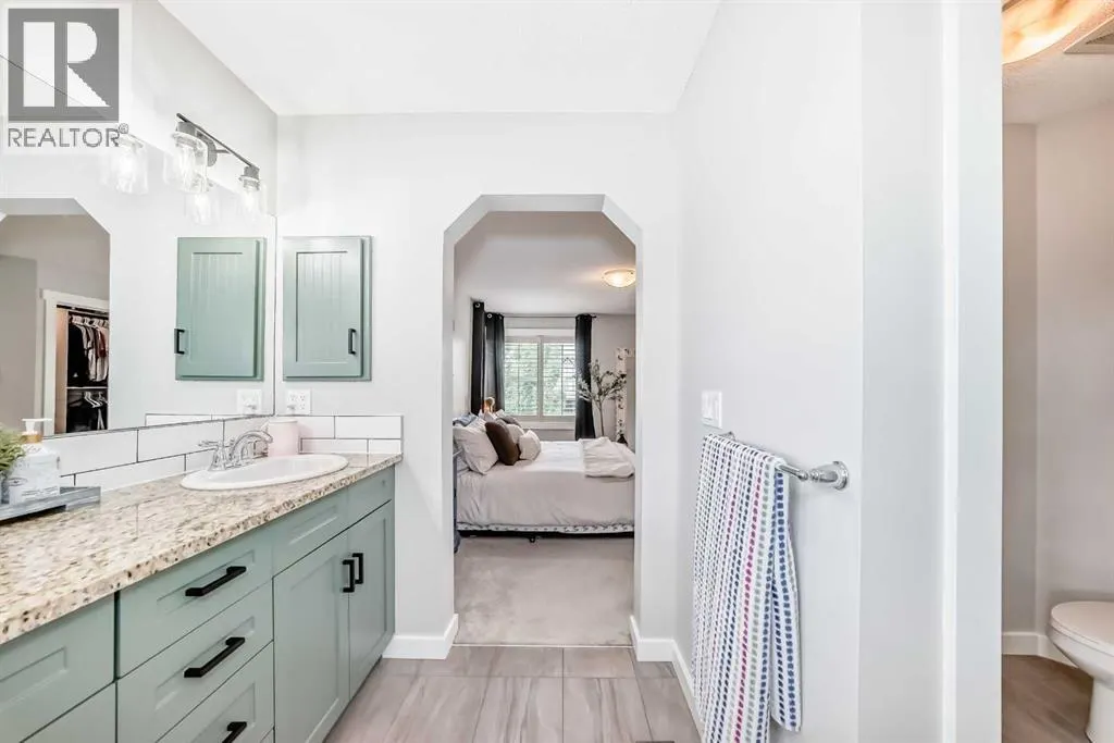 263 Coopers Hill SW