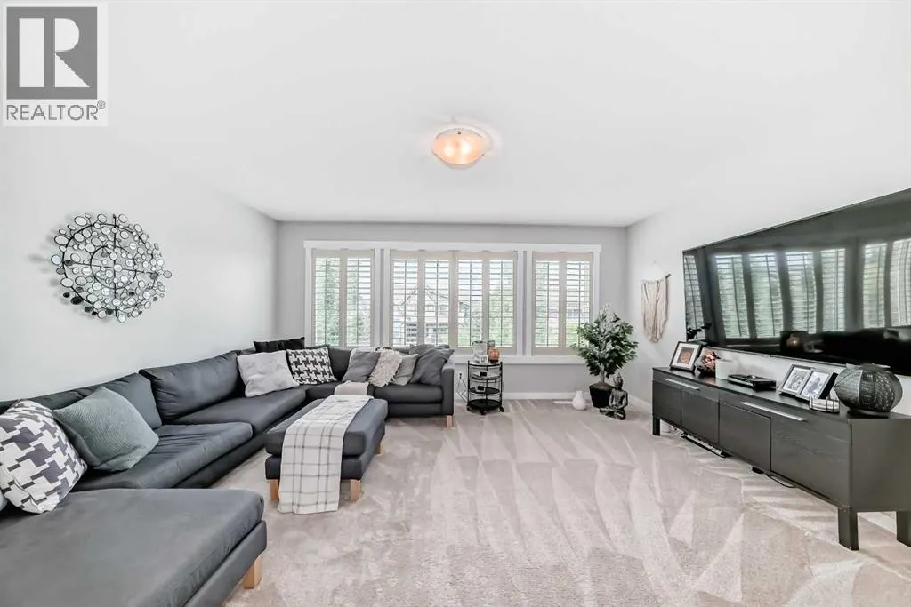 263 Coopers Hill SW