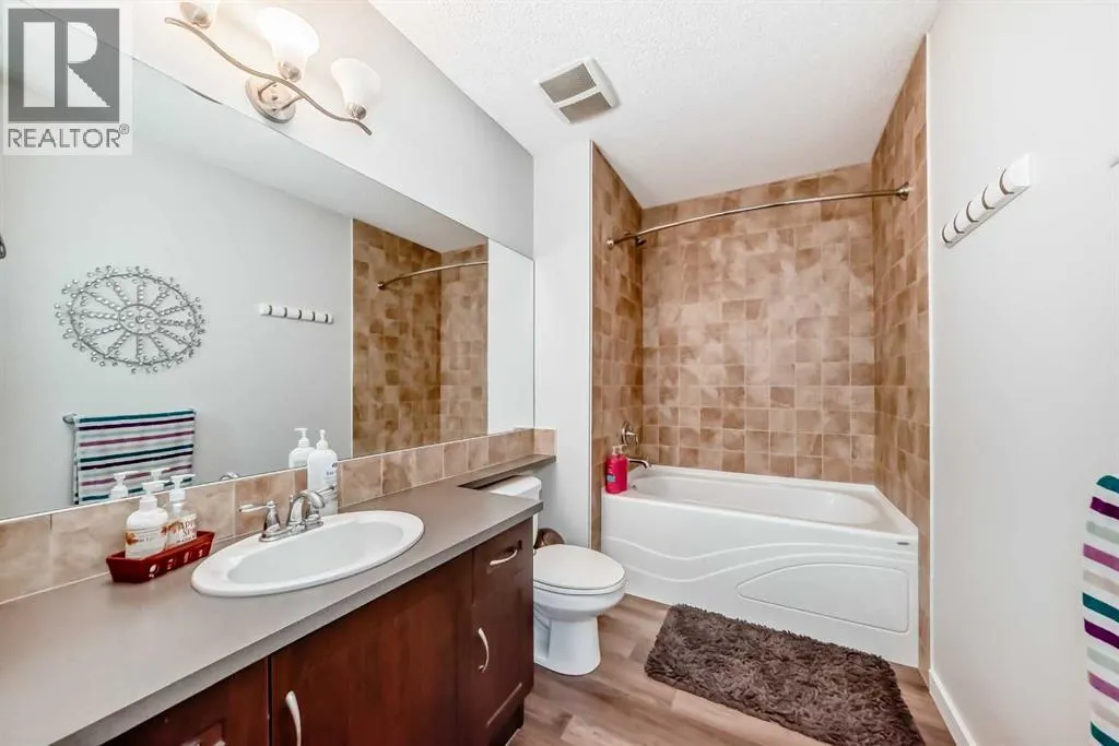 263 Coopers Hill SW