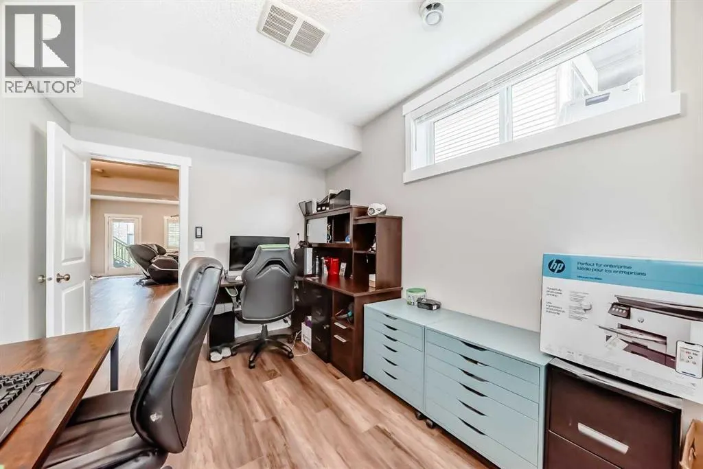 263 Coopers Hill SW