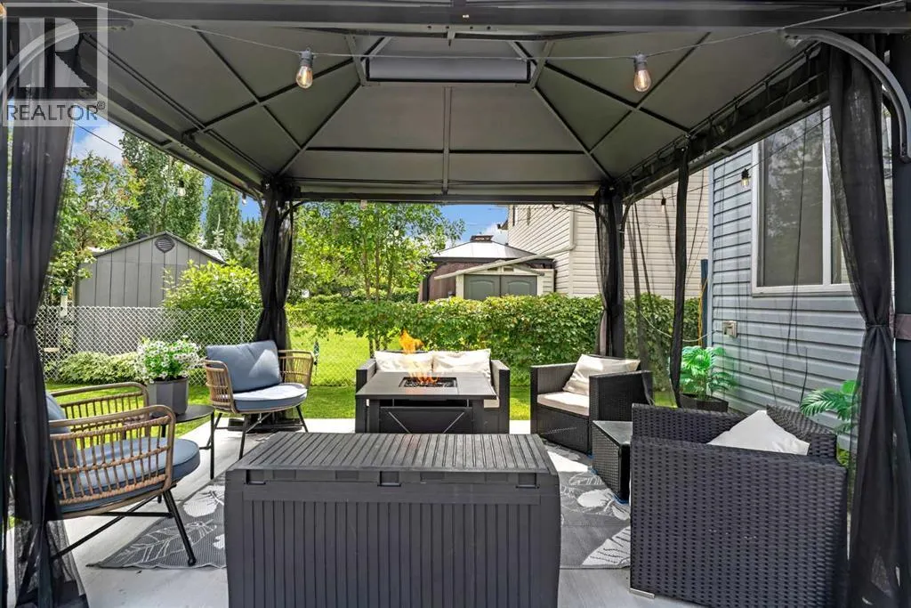 135 West Lakeview Passage