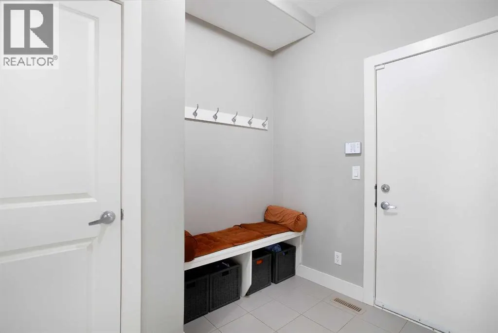 216 Mahogany Bay SE