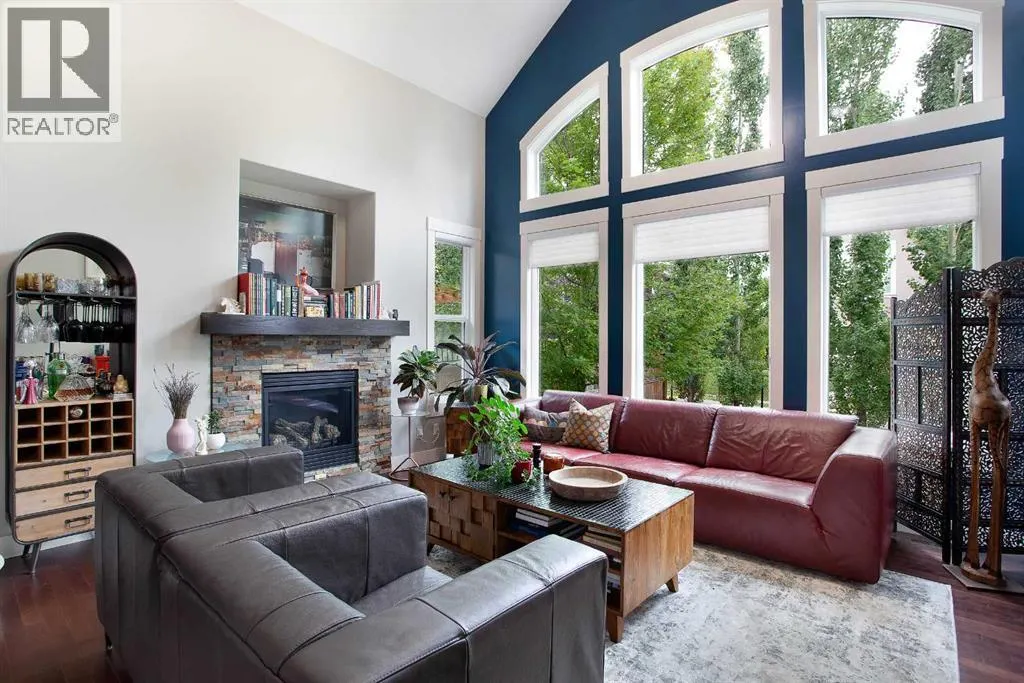 216 Mahogany Bay SE