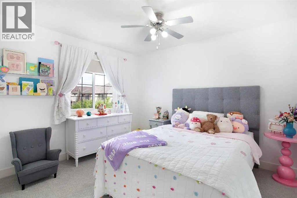 216 Mahogany Bay SE