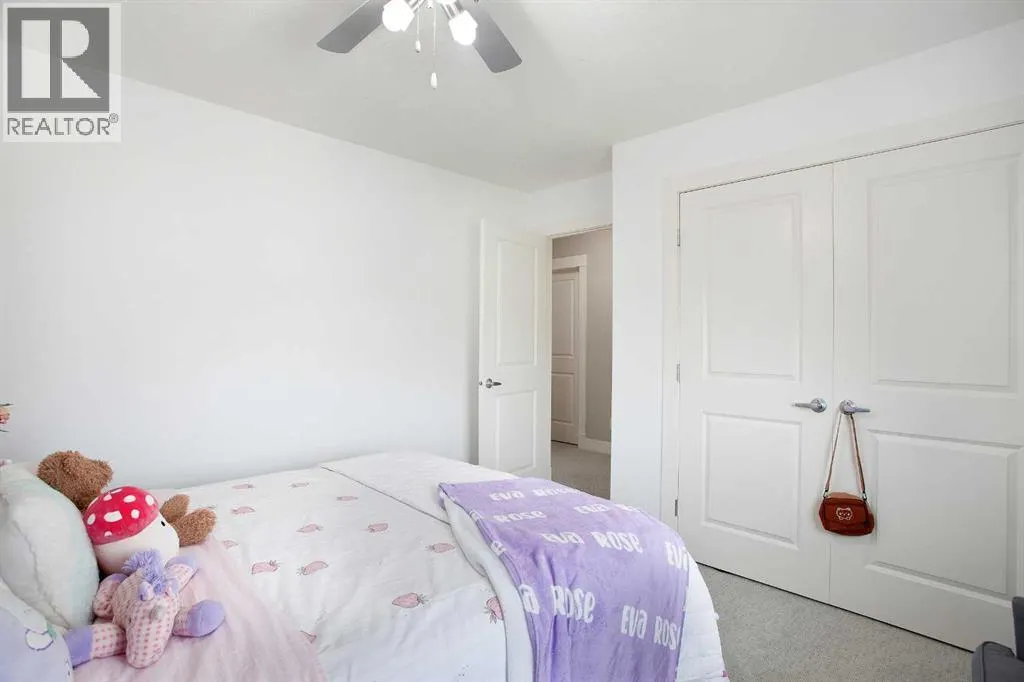 216 Mahogany Bay SE