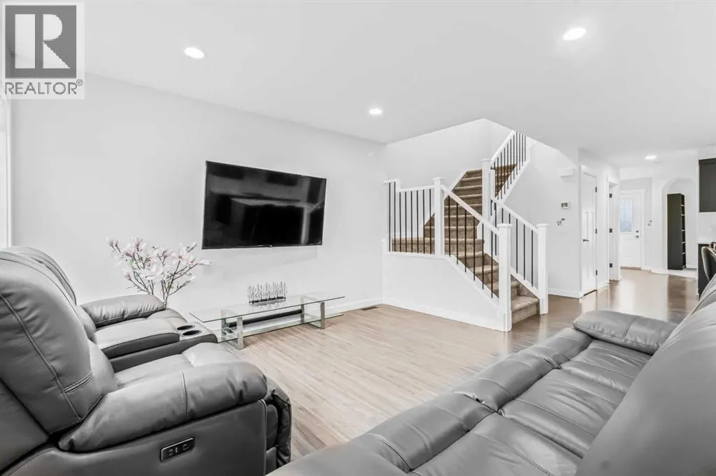 112 Ravensmoor Manor SE