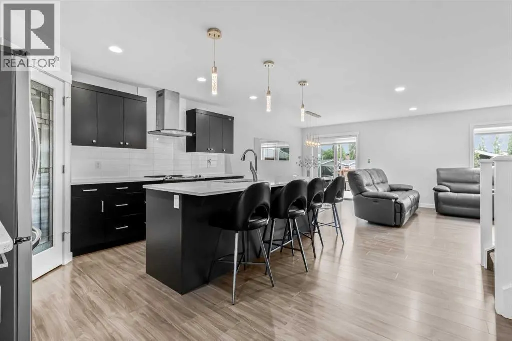 112 Ravensmoor Manor SE