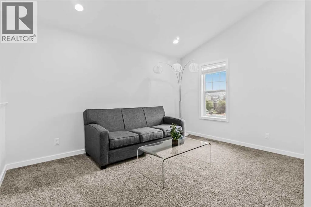 112 Ravensmoor Manor SE